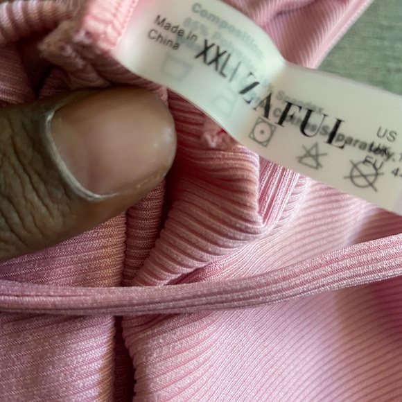 Zaful 2 piece pink bikini swim suit - Picture 5 of 9